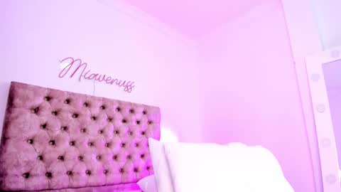 Snapshot of miavenuss_1 chatting on 03.03.25 Miavenuss 1 online show from 03.03.25