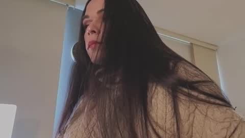 Mia online show from 03.20.26