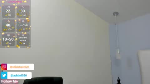 Mia Villalobos online show from 10.28.25