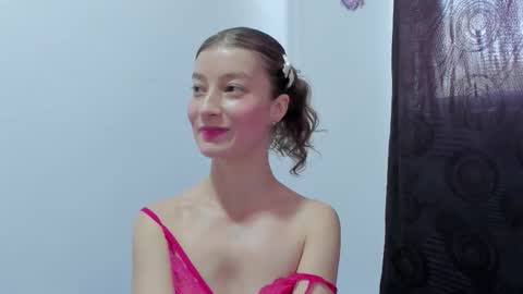  Chloe  online show from 09.17.25