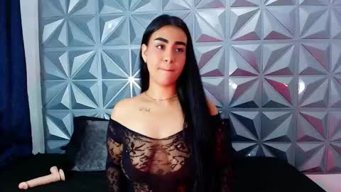Snapshot of miawhithee chatting on 03.28.26 Ma Whithe online show from 03.28.26