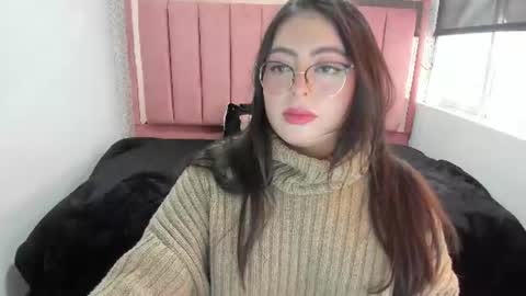 Snapshot of miawils_ chatting on 07.08.26 M I A W I L S online show from 07.08.26