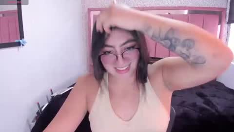 Snapshot of miawils_ chatting on 07.16.26 M I A W I L S online show from 07.16.26