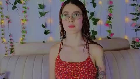 Mia winx  online show from 11.20.25