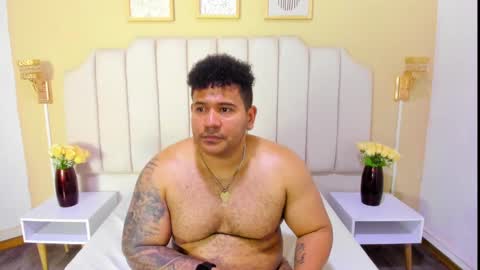 Snapshot of michael_hill1 chatting on 10.05.25 MICHAEL online show from 10.05.25