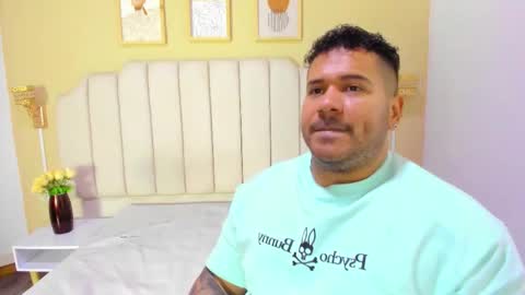 Snapshot of michael_hill1 chatting on 11.13.25 MICHAEL online show from 11.13.25