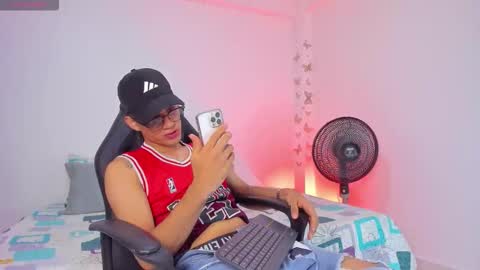 Snapshot of michael_jordan_xxx chatting on 10.23.25 JORDAN online show from 10.23.25