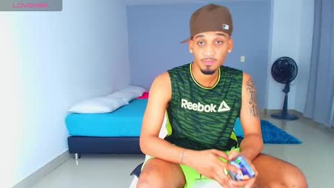 Snapshot of michael_jordanx chatting on 01.12.25 Angel online show from 01.12.25