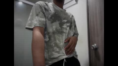 Snapshot of michael_jordanx chatting on 02.11.25 Angel online show from 02.11.25