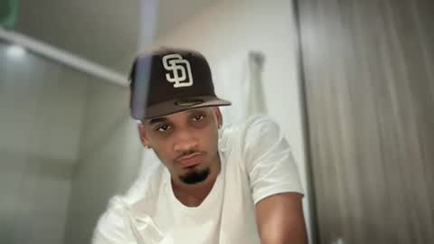 Snapshot of michael_jordanx chatting on 03.02.25 Angel online show from 03.02.25