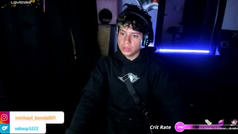 Snapshot of michael_kendall0 chatting on 06.13.26 michael independent model online show from 06.13.26