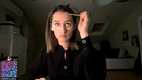 Snapshot of michael_pors chatting on 10.31.25 Emily online show from 10.31.25