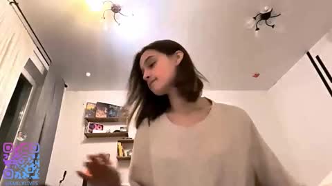 Snapshot of michael_pors chatting on 11.08.25 Emily online show from 11.08.25