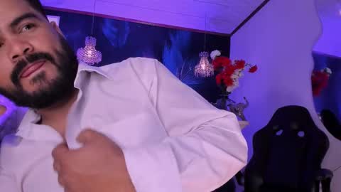 Snapshot of michaelbear_ chatting on 10.22.25 Michael online show from 10.22.25