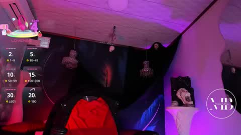 Snapshot of michaelbear_ chatting on 10.25.25 Michael online show from 10.25.25