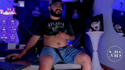 Snapshot of michaelbear_ chatting on 10.29.25 Michael online show from 10.29.25