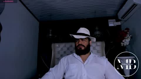 Snapshot of michaelbear_ chatting on 02.07.26 Michael online show from 02.07.26