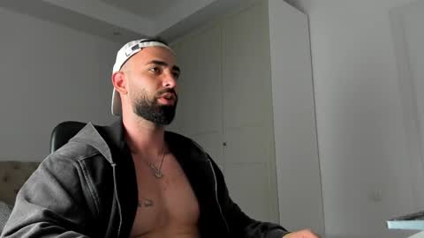 MichaelEvansx online show from 04.07.26