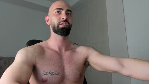 MichaelEvansx online show from 04.15.26