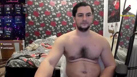 Snapshot of michaelragnar90 chatting on 01.08.25 michaelragnar90 online show from 01.08.25