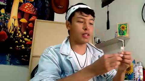 Snapshot of michaelstones chatting on 10.02.25 michaelstones online show from 10.02.25