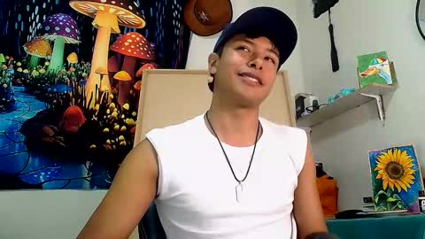 Snapshot of michaelstones chatting on 10.08.25 michaelstones online show from 10.08.25