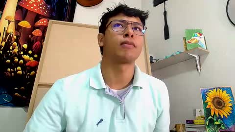 Snapshot of michaelstones chatting on 10.12.25 michaelstones online show from 10.12.25