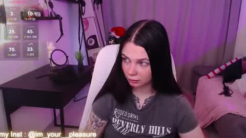 Kate online show from 12.21.25