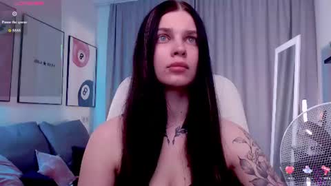Snapshot of michela_fruet chatting on 06.26.26 Kate online show from 06.26.26