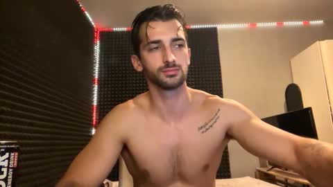 Snapshot of michelemagnetico chatting on 09.30.25 michelemagnetico online show from 09.30.25