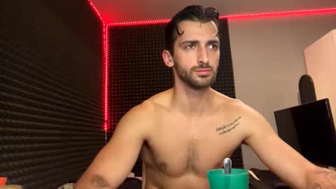 Snapshot of michelemagnetico chatting on 10.04.25 michelemagnetico online show from 10.04.25