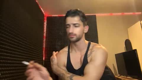 Snapshot of michelemagnetico chatting on 10.20.25 michelemagnetico online show from 10.20.25