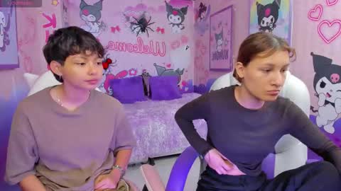 Snapshot of michell__petit_ chatting on 10.25.25 michell__petit_ online show from 10.25.25