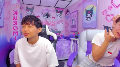 Snapshot of michell__petit_ chatting on 11.02.25 michell__petit_ online show from 11.02.25