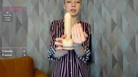 michelle_blond online show from 02.21.25