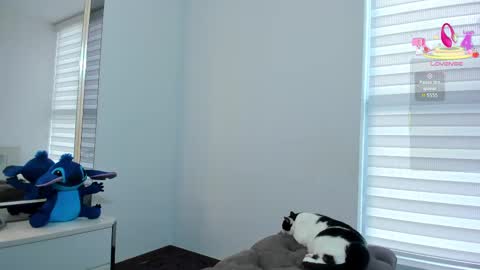 Snapshot of michelle_ferrerr chatting on 09.23.25 MICHELLE online show from 09.23.25