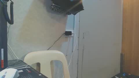 Snapshot of michelle_ux chatting on 11.13.25 michelle_ux online show from 11.13.25