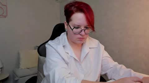 Snapshot of michelle_wilsson chatting on 11.08.25 Michelle online show from 11.08.25