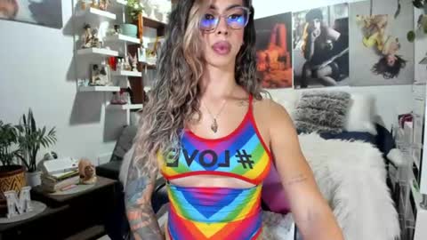 Snapshot of michelleapihel chatting on 07.23.26 michelle apihel online show from 07.23.26