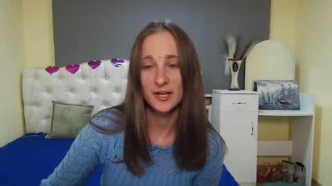 Snapshot of michellee11 chatting on 10.14.25 Michel online show from 10.14.25