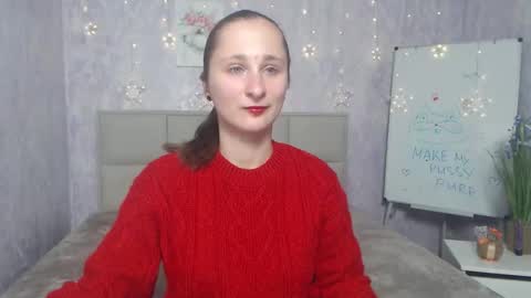 Snapshot of michellee11 chatting on 11.07.25 Michel online show from 11.07.25