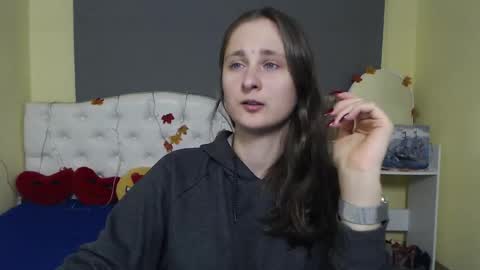 Snapshot of michellee11 chatting on 11.28.25 Michel online show from 11.28.25