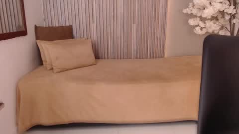 Michelle online show from 10.09.25