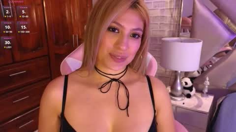 Michelle Foxx online show from 12.17.25