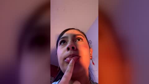 michellepetitte online show from 04.21.26