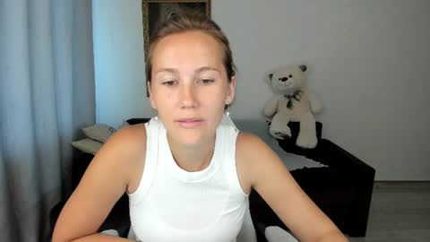Snapshot of michellewoitsik chatting on 07.12.26 Michelle online show from 07.12.26