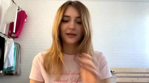 Jenny online show from 06.04.26