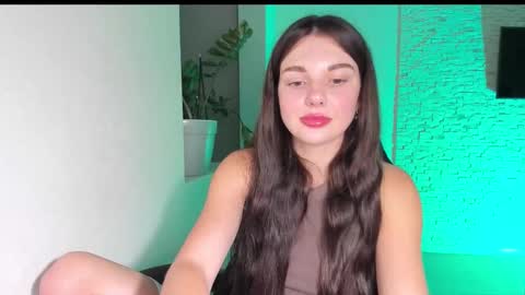 Michellee online show from 10.03.25