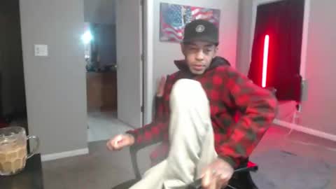 Snapshot of michigan9000 chatting on 10.08.25 michigan9000 online show from 10.08.25