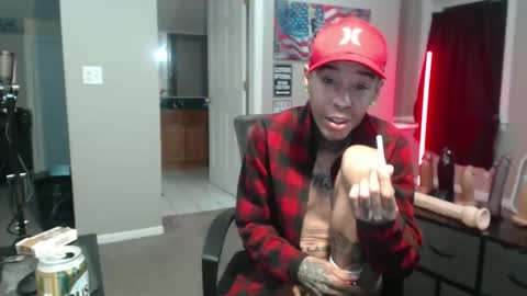 Snapshot of michigan9000 chatting on 10.31.25 michigan9000 online show from 10.31.25